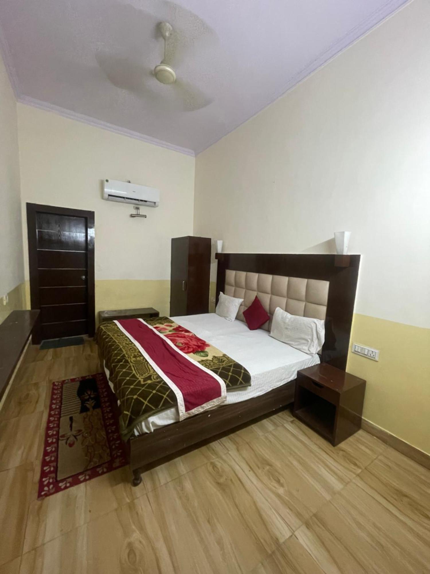 Hotel Fusion Best Rooms Agra  Kültér fotó